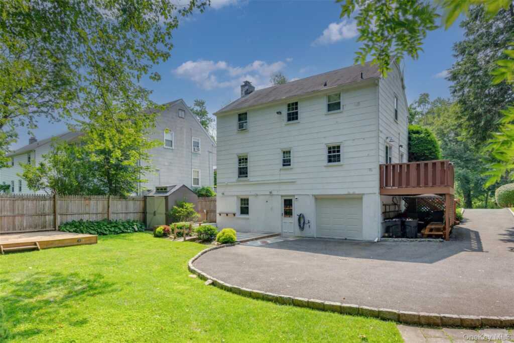 87 Interlaken Avenue, New Rochelle, NY 10801 - Photo 20 of 23