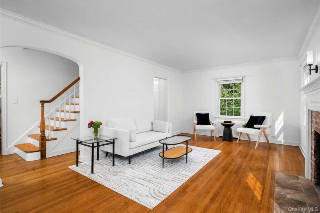 87 Interlaken Avenue, New Rochelle, NY 10801 - Photo 5 of 23