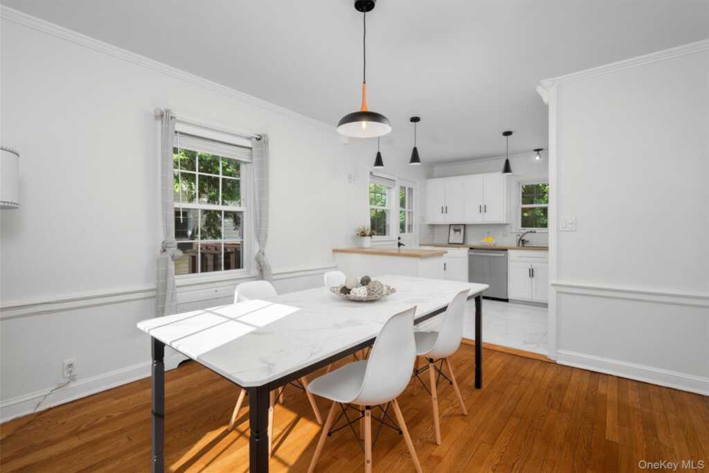 87 Interlaken Avenue, New Rochelle, NY 10801 - Photo 7 of 23