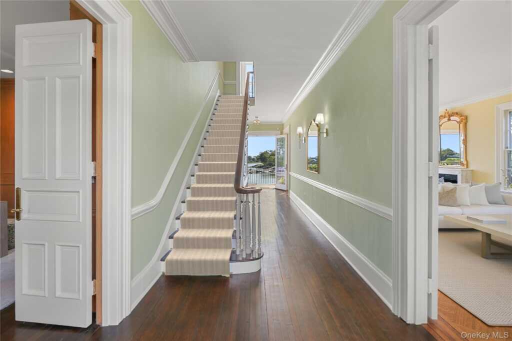 13 Kirby Lane, Rye, NY 10580 - Photo 4 of 34