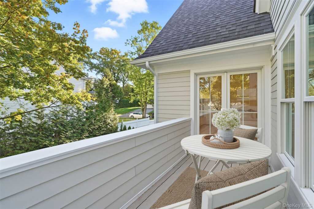 76 Glen Oaks Drive, Rye, NY 10580 - Photo 16 of 30