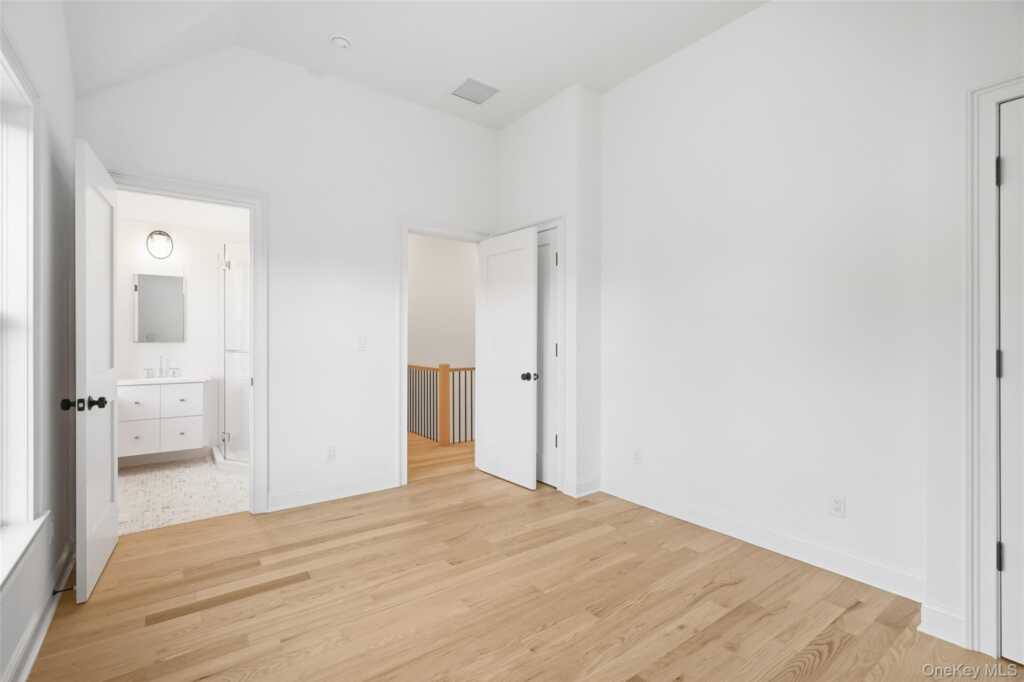 76 Glen Oaks Drive, Rye, NY 10580 - Photo 21 of 30