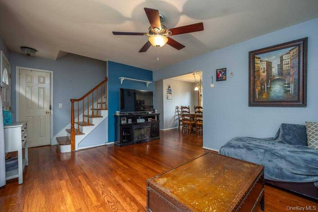 363 Gilbert Avenue, Pearl River, NY 10965 - Photo 13 of 25