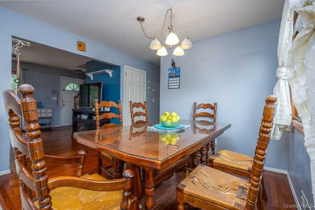 363 Gilbert Avenue, Pearl River, NY 10965 - Photo 17 of 25