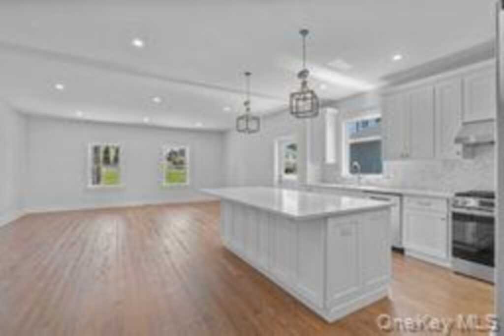 565 King Street, Rye, NY 10573 - Photo 15 of 32