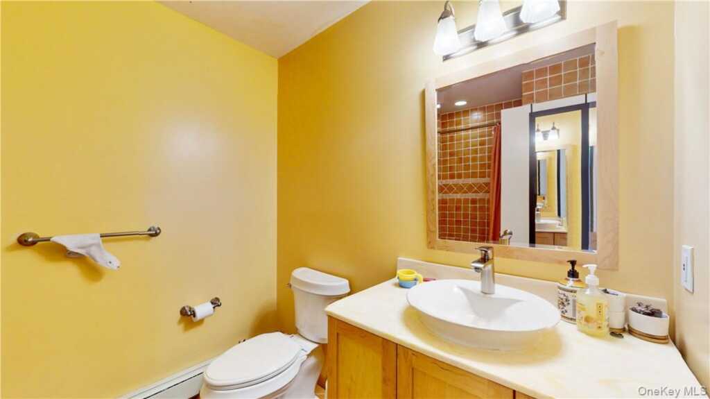 96 Old Pascack Road, Pearl River, NY 10965 - Photo 25 of 41