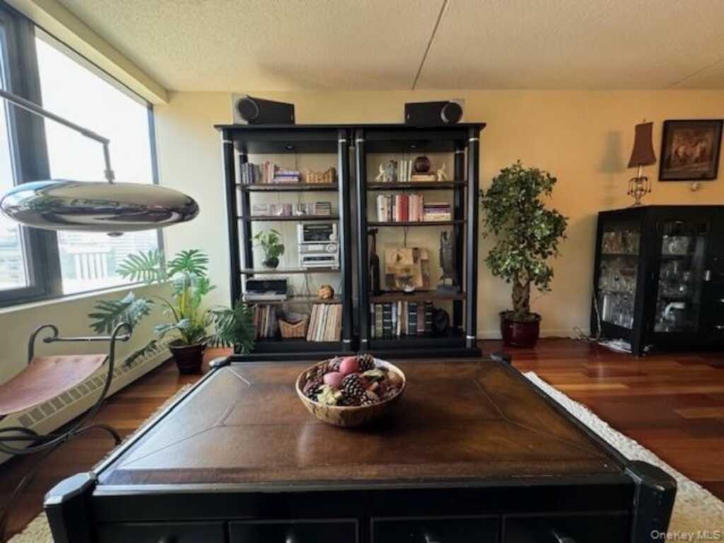 4 Martine Avenue, Unit #1402, White Plains, NY 10606 - Photo 5 of 27