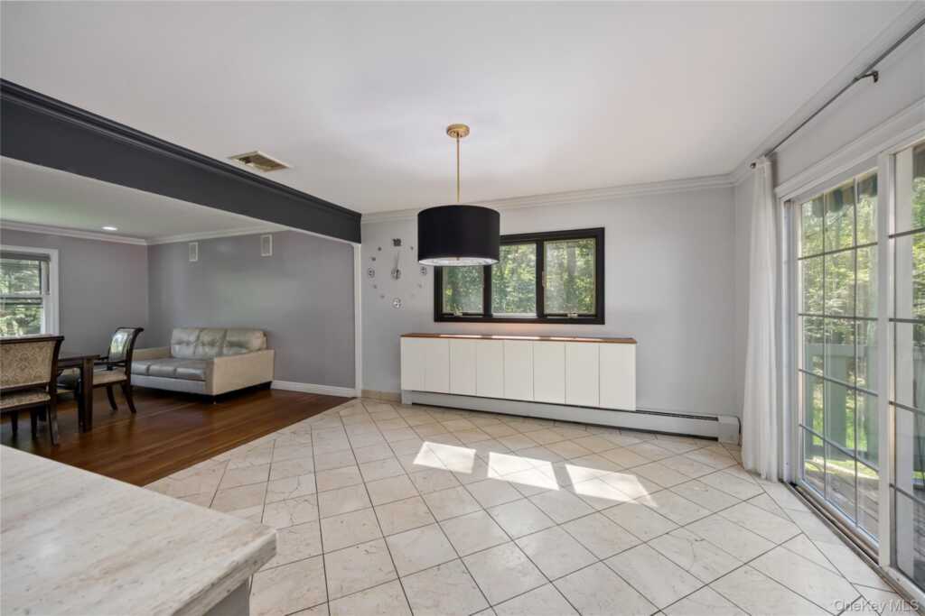 49 Lorna Lane, Suffern, NY 10901 - Photo 6 of 22