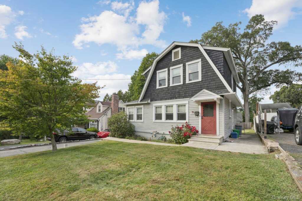 3 James Street, Suffern, NY 10901 - Photo 3 of 24