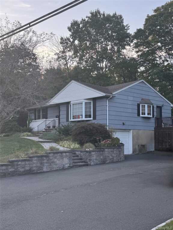 12 Deerwood Drive, New City, NY 10956