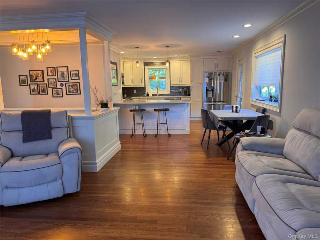 12 Deerwood Drive, New City, NY 10956 - Photo 10 of 37