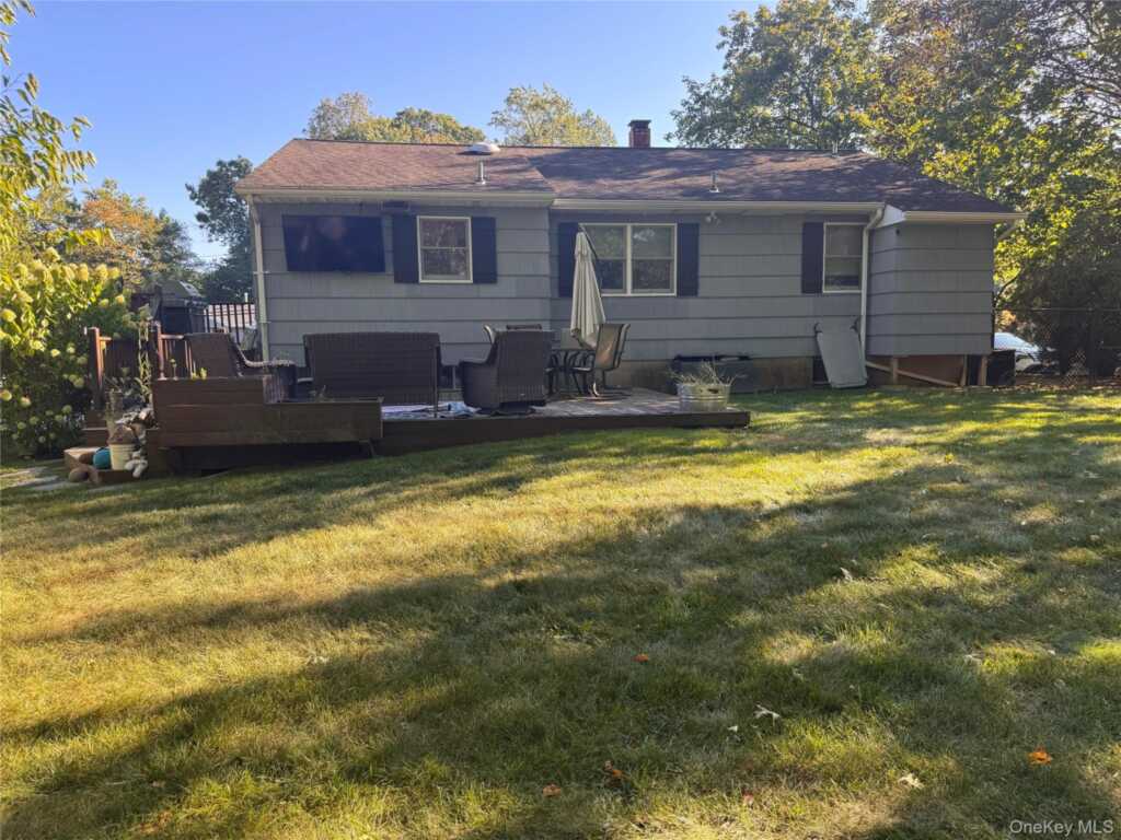 12 Deerwood Drive, New City, NY 10956 - Photo 25 of 37