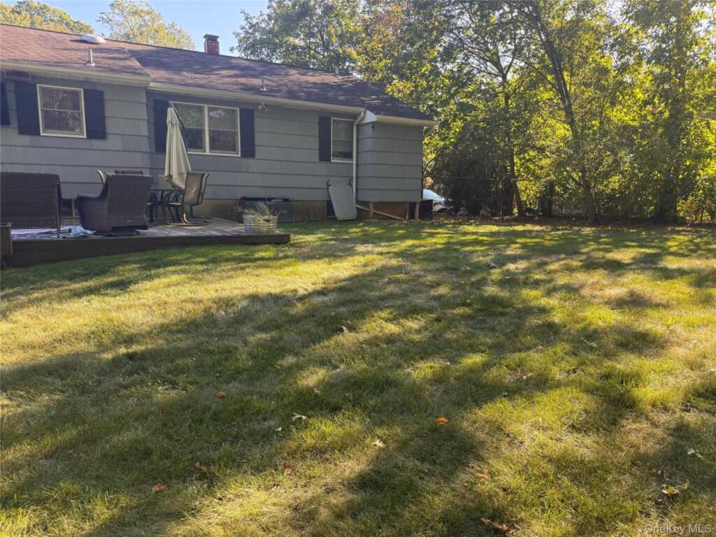 12 Deerwood Drive, New City, NY 10956 - Photo 26 of 37
