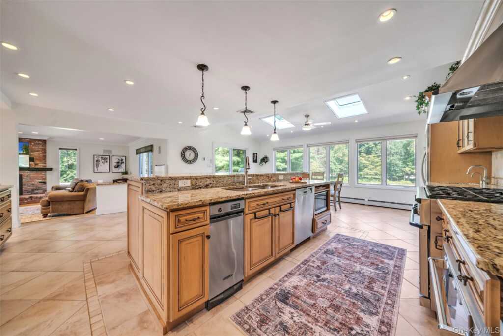 12 Snowdrop Drive, New City, NY 10956 - Photo 10 of 47