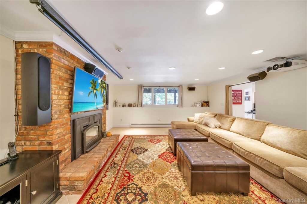 12 Snowdrop Drive, New City, NY 10956 - Photo 36 of 47