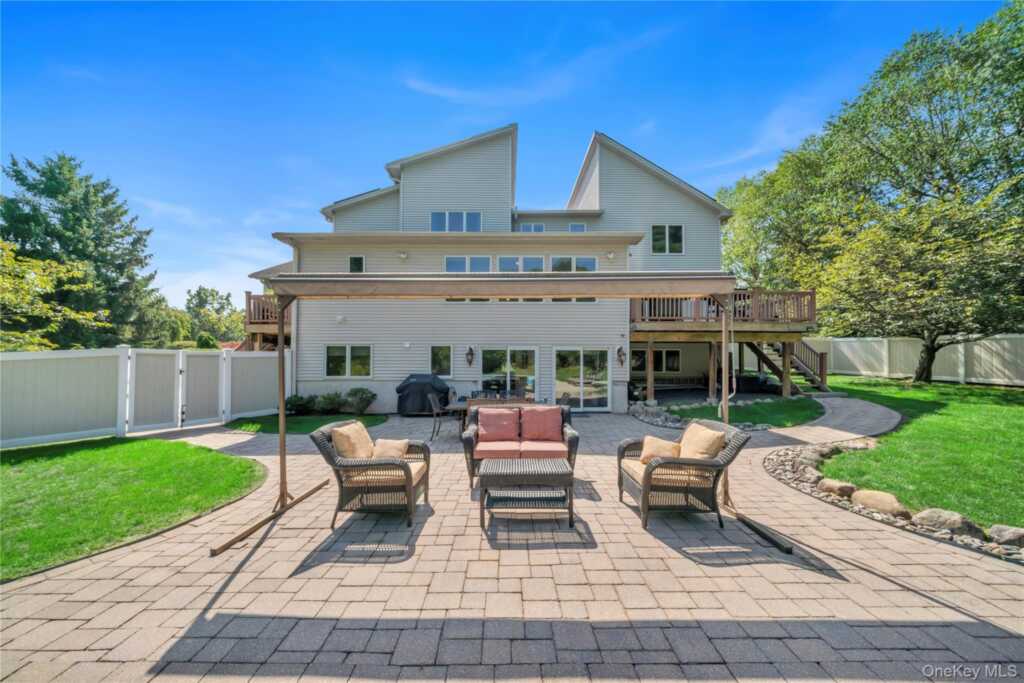 12 Snowdrop Drive, New City, NY 10956 - Photo 45 of 47