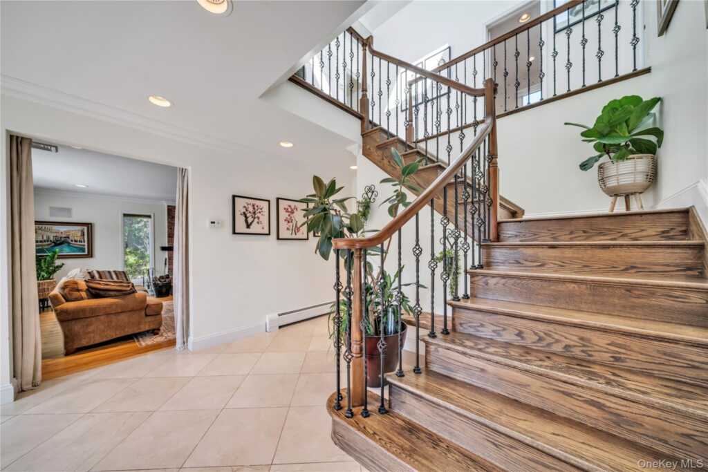 12 Snowdrop Drive, New City, NY 10956 - Photo 7 of 47