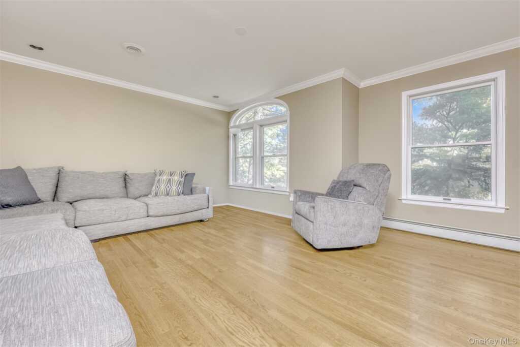 15 Golden Road, Suffern, NY 10901 - Photo 11 of 35