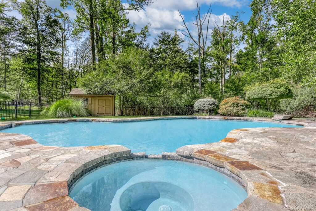 15 Golden Road, Suffern, NY 10901 - Photo 25 of 35