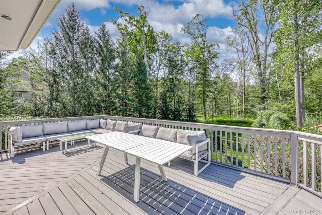 15 Golden Road, Suffern, NY 10901 - Photo 28 of 35