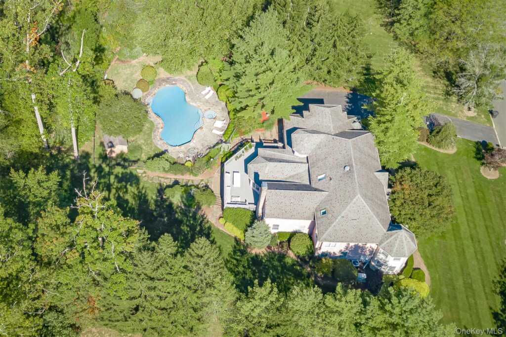 15 Golden Road, Suffern, NY 10901 - Photo 32 of 35