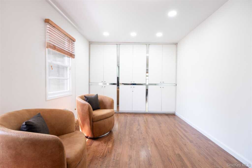 24 Sheldrake Place, New Rochelle, NY 10804 - Photo 13 of 29