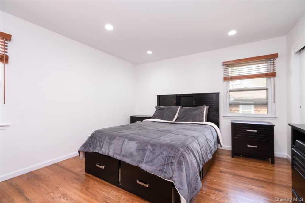 24 Sheldrake Place, New Rochelle, NY 10804 - Photo 17 of 29