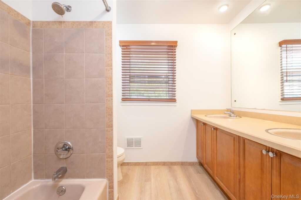 24 Sheldrake Place, New Rochelle, NY 10804 - Photo 18 of 29