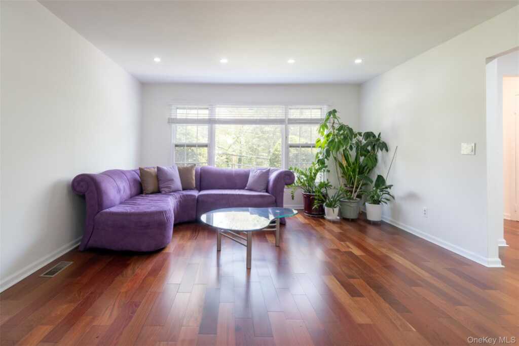 24 Sheldrake Place, New Rochelle, NY 10804 - Photo 6 of 29