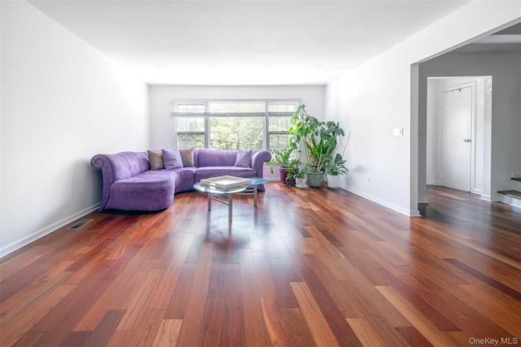 24 Sheldrake Place, New Rochelle, NY 10804 - Photo 7 of 29