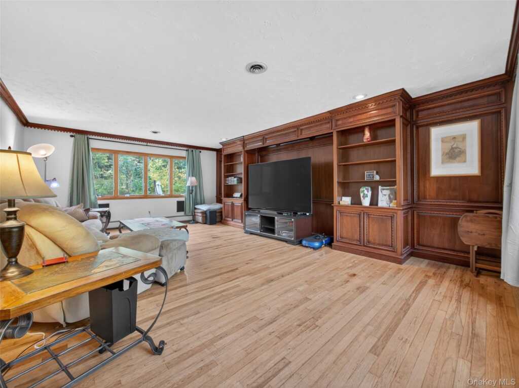 20 Denver Drive, New City, NY 10956 - Photo 7 of 50