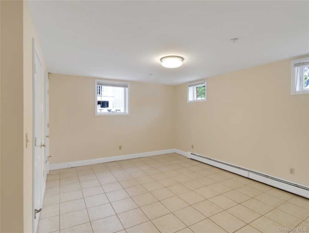 36 Prospect Street, Nyack, NY 10960 - Photo 10 of 37