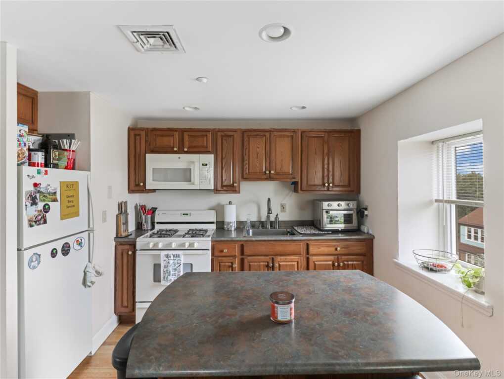 36 Prospect Street, Nyack, NY 10960 - Photo 32 of 37