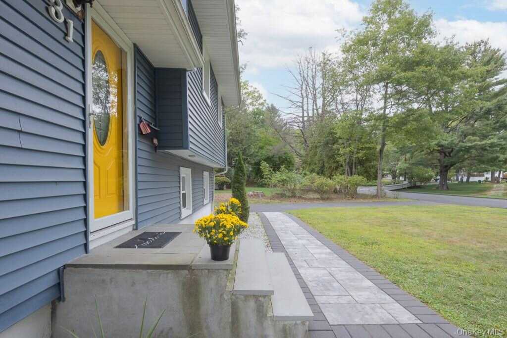 31 Verdin Drive, New City, NY 10956 - Photo 3 of 47
