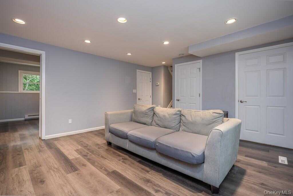 31 Verdin Drive, New City, NY 10956 - Photo 33 of 47