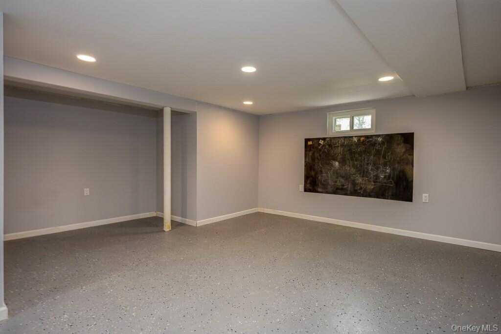 31 Verdin Drive, New City, NY 10956 - Photo 35 of 47