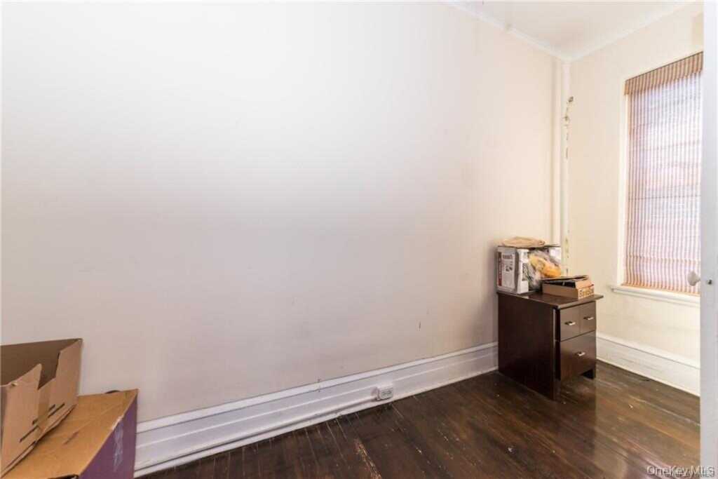 36 Echo Avenue, Unit #5C., New Rochelle, NY 10801 - Photo 12 of 18