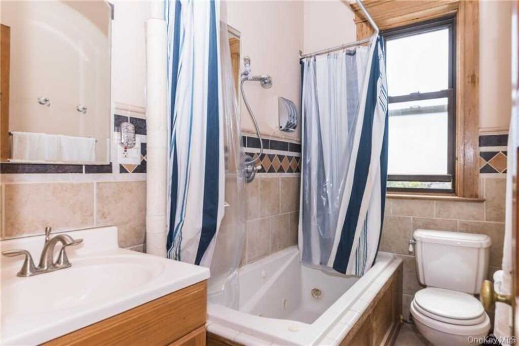 36 Echo Avenue, Unit #5C., New Rochelle, NY 10801 - Photo 14 of 18
