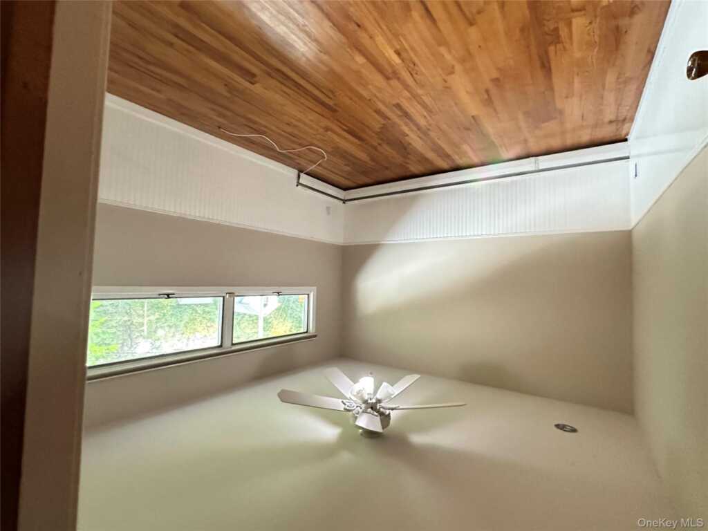 101 New Valley Road, New City, NY 10956 - Photo 12 of 21