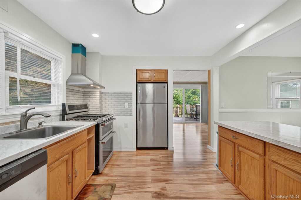 24 Rockland Terrace, Suffern, NY 10901 - Photo 25 of 46