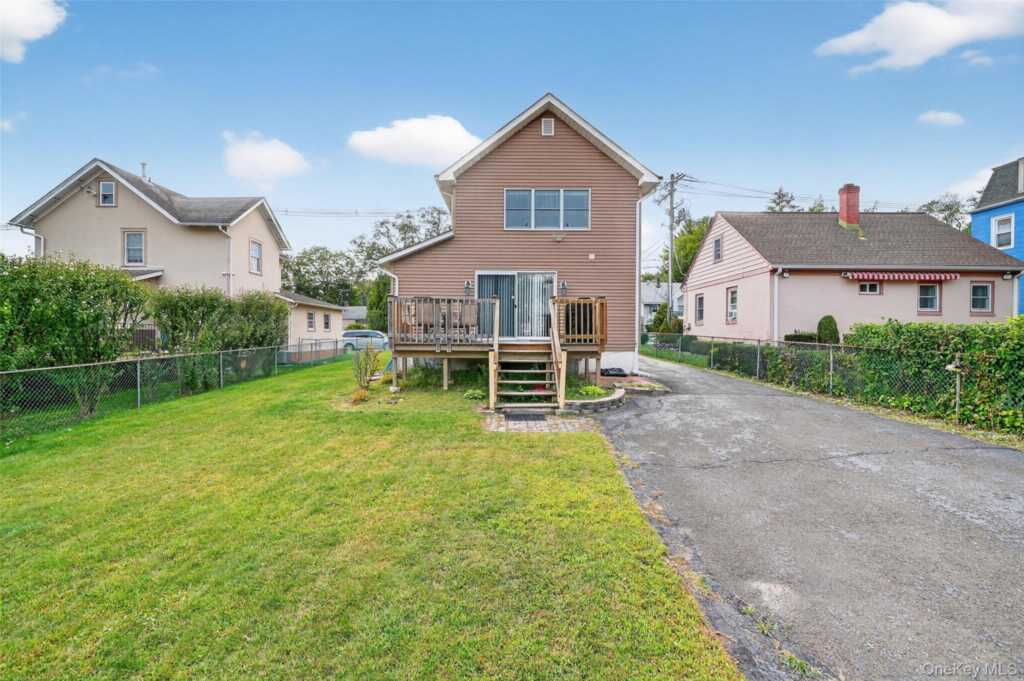 24 Rockland Terrace, Suffern, NY 10901 - Photo 6 of 46