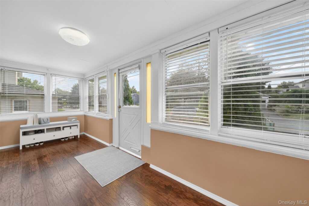 24 Rockland Terrace, Suffern, NY 10901 - Photo 9 of 46