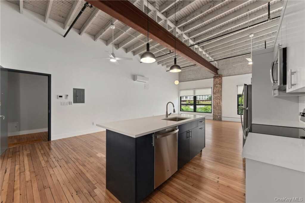 189 Main Street, Unit #3, Rye, NY 10573 - Photo 3 of 14