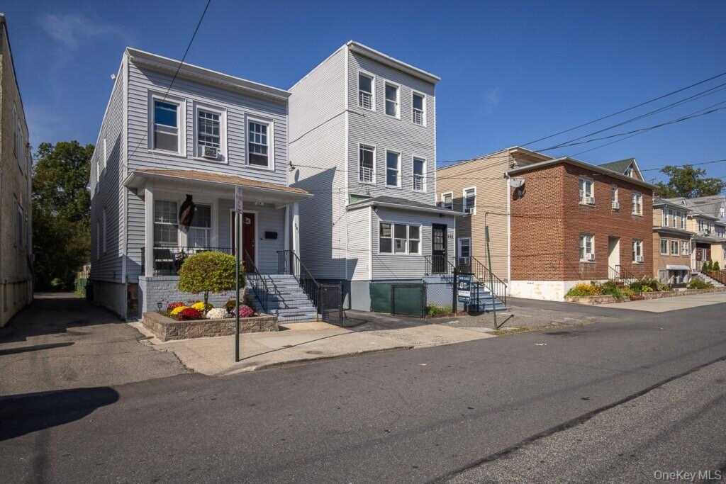 299 Sickles Avenue, New Rochelle, NY 10801 - Photo 2 of 32