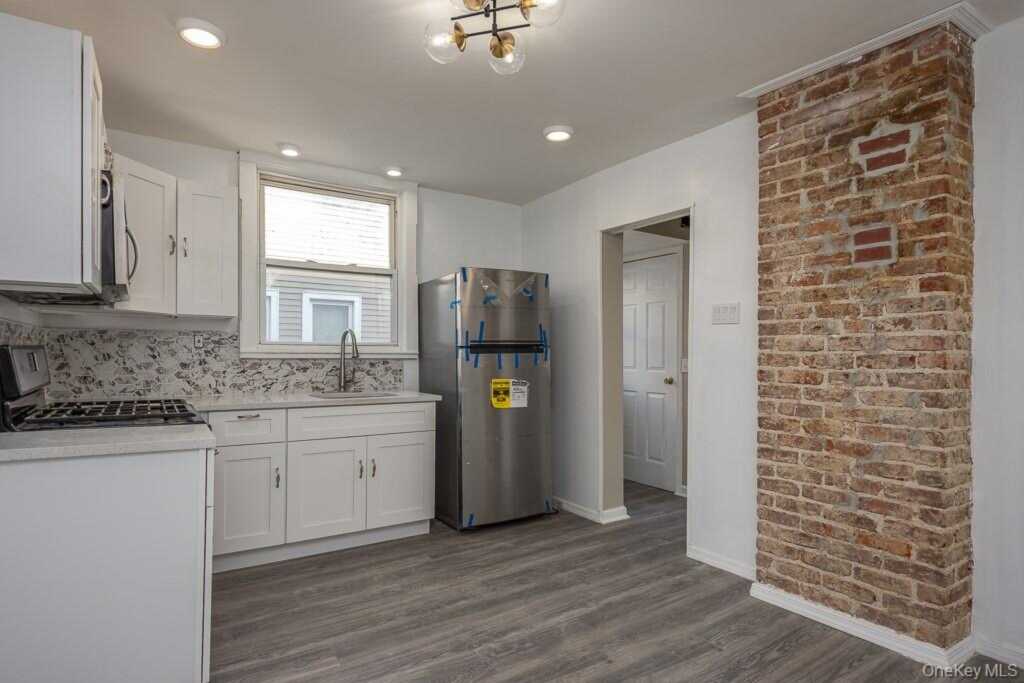 299 Sickles Avenue, New Rochelle, NY 10801 - Photo 20 of 32