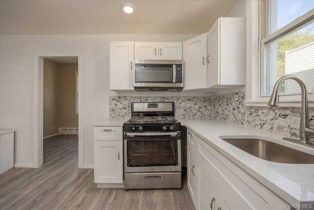 299 Sickles Avenue, New Rochelle, NY 10801 - Photo 21 of 32