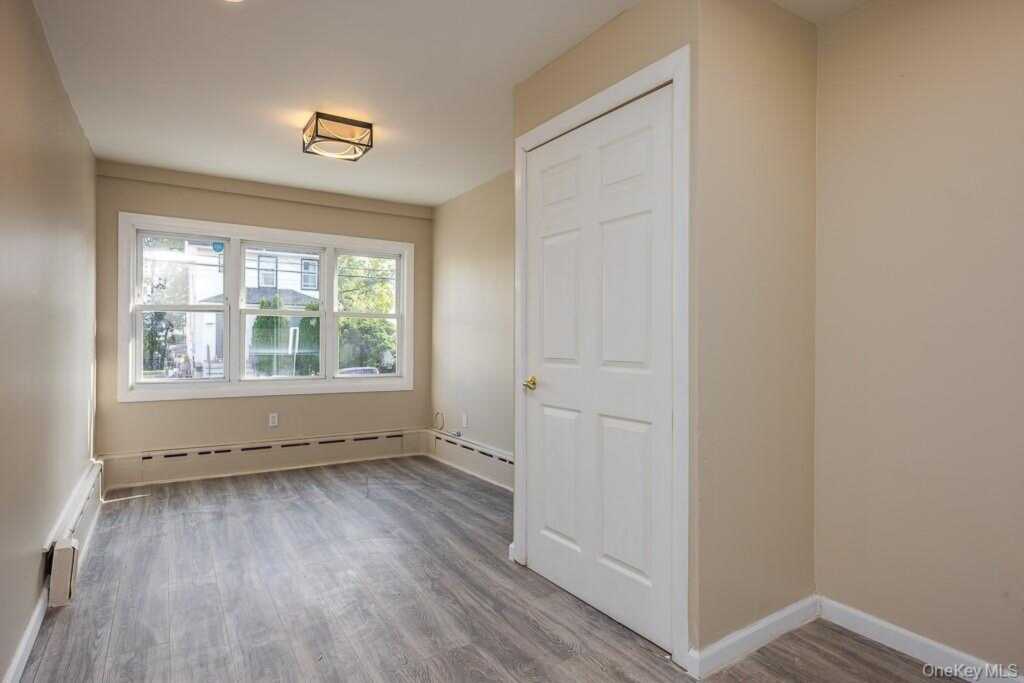 299 Sickles Avenue, New Rochelle, NY 10801 - Photo 22 of 32