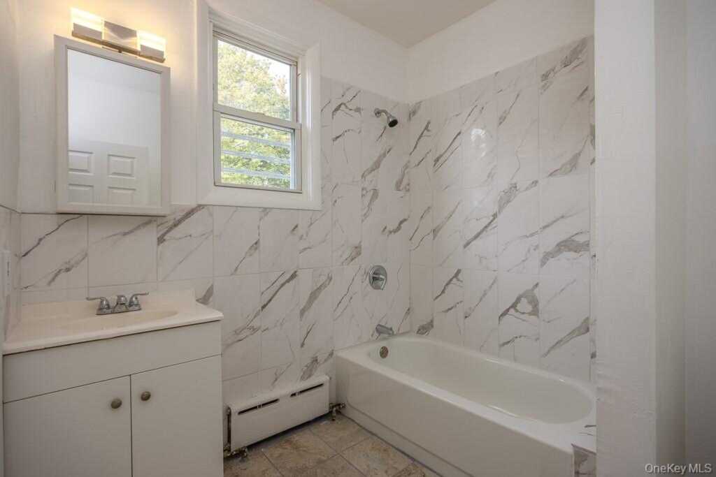 299 Sickles Avenue, New Rochelle, NY 10801 - Photo 24 of 32