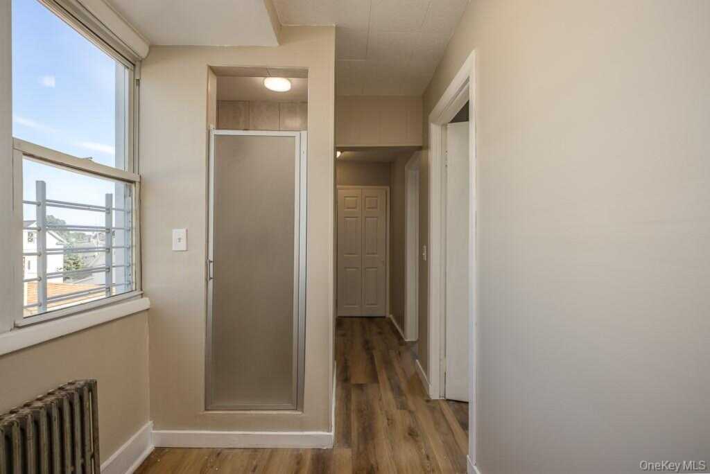 299 Sickles Avenue, New Rochelle, NY 10801 - Photo 27 of 32