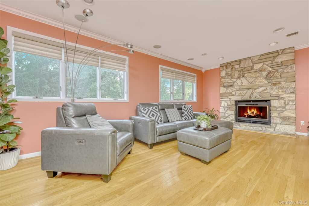 6 Debra Court, New City, NY 10956 - Photo 7 of 27